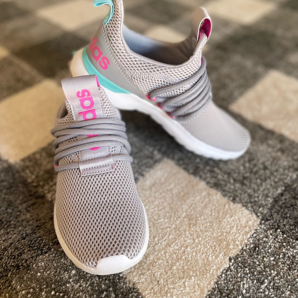 Girls slip on Adidas Cloud form